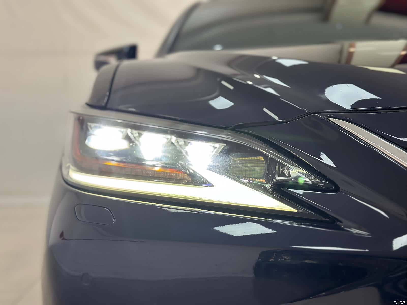 Lexus ES, 2021 4