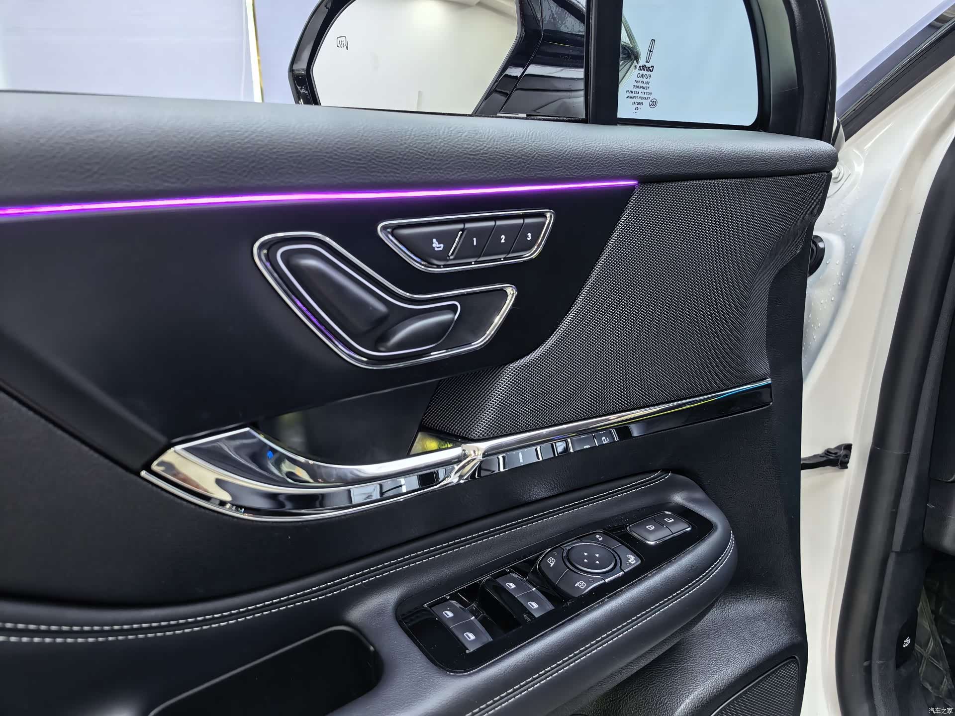Lincoln Corsair, 2025 все фото