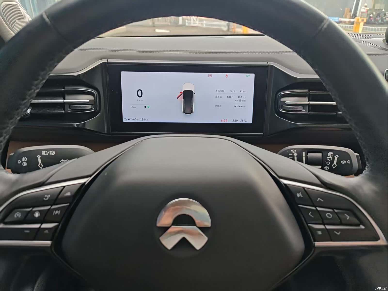 NIO ES8, 2018 11