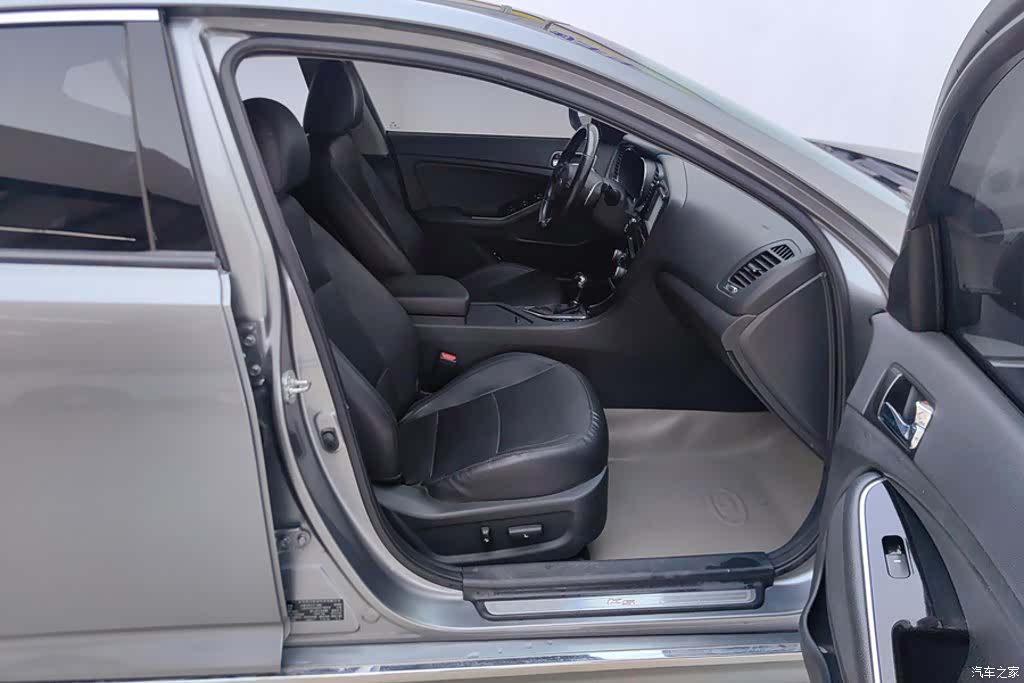 Kia K5, 2014 8