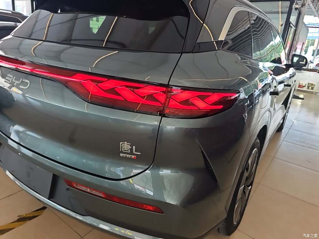 BYD Tang, 2025 8