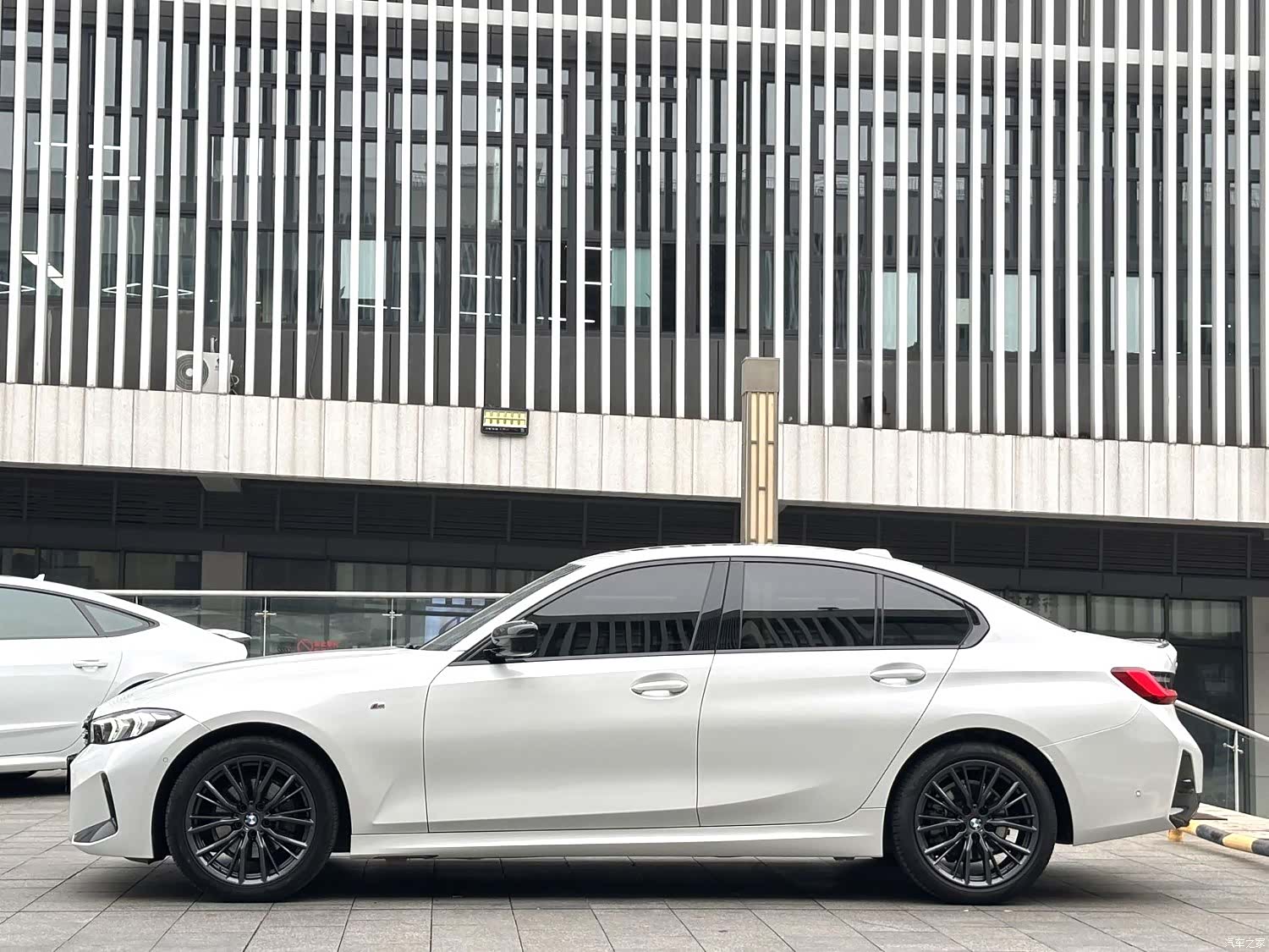 BMW 3 Series, 2024 3