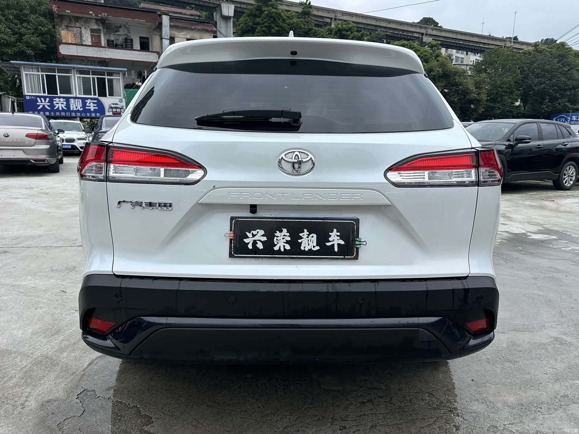 Toyota Frontlander, 2025 4