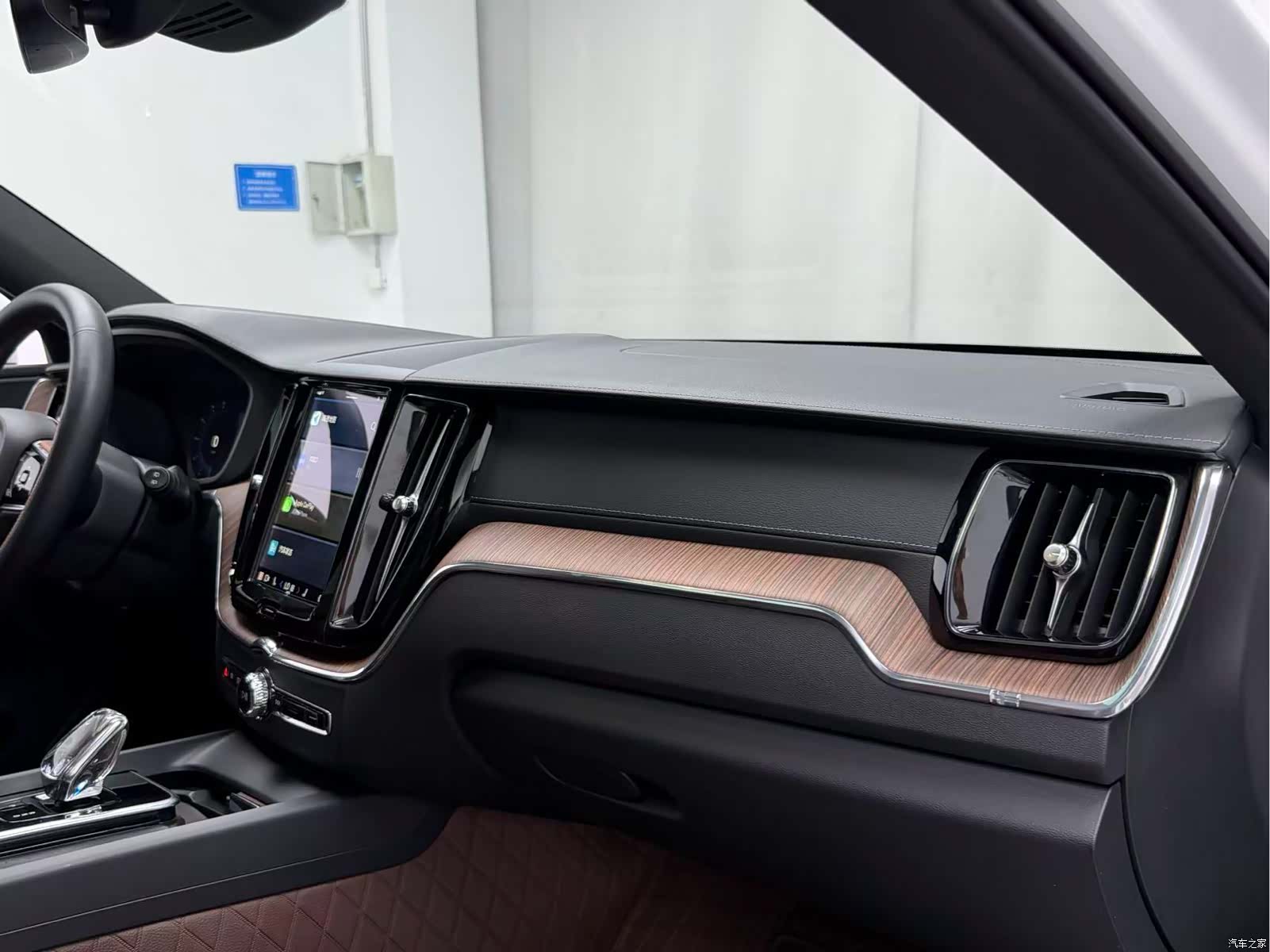Volvo XC60, 2022 10