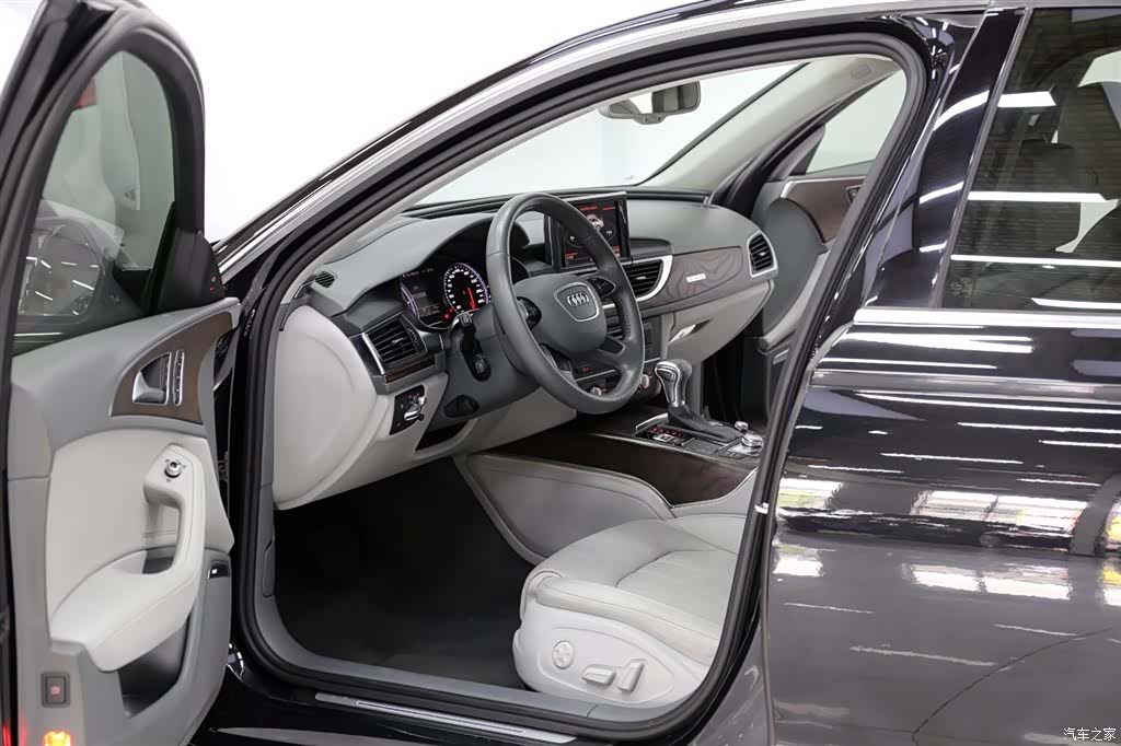 Audi A6L, 2015 все фото
