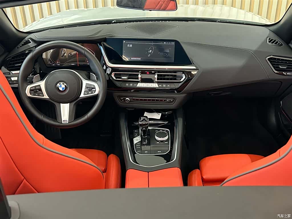 BMW Z4, 2025 9
