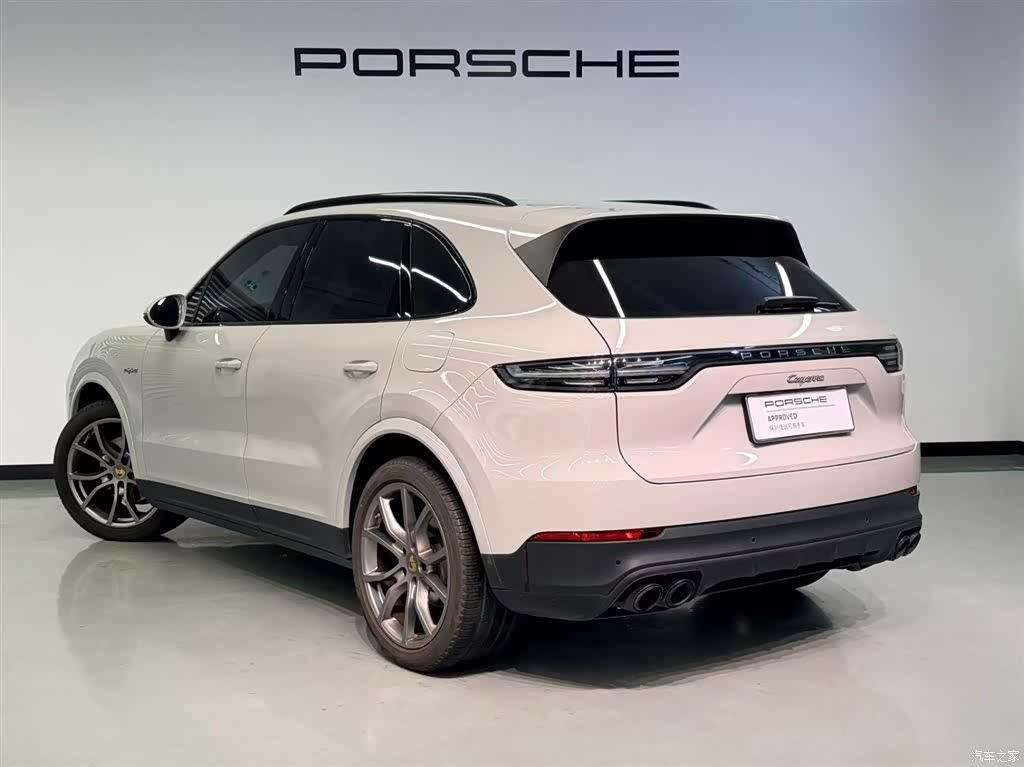 Porsche Cayenne, 2022 все фото
