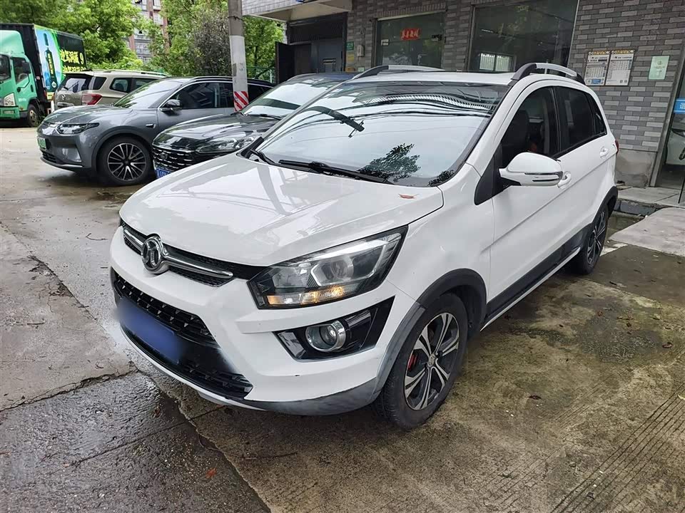 BAIC Shenbao X25 BAIC Shenbao X25