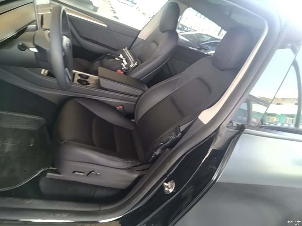 Tesla Model Y, 2021 7