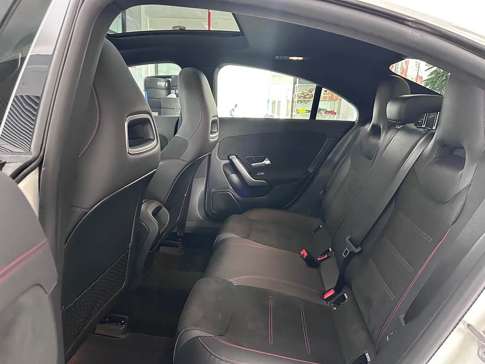 Mercedes-Benz CLA