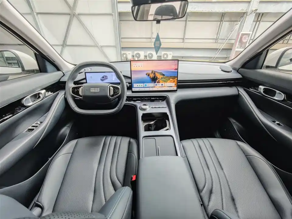 Geely Galaxy Galaxy E5