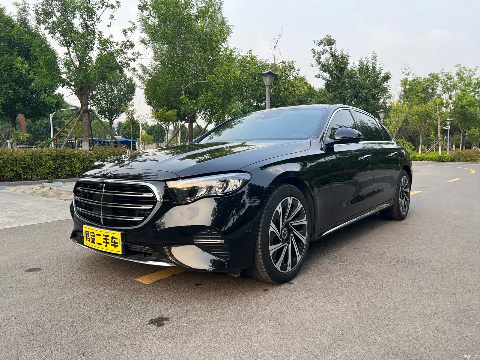 Mercedes-Benz E-Class, 2025 1