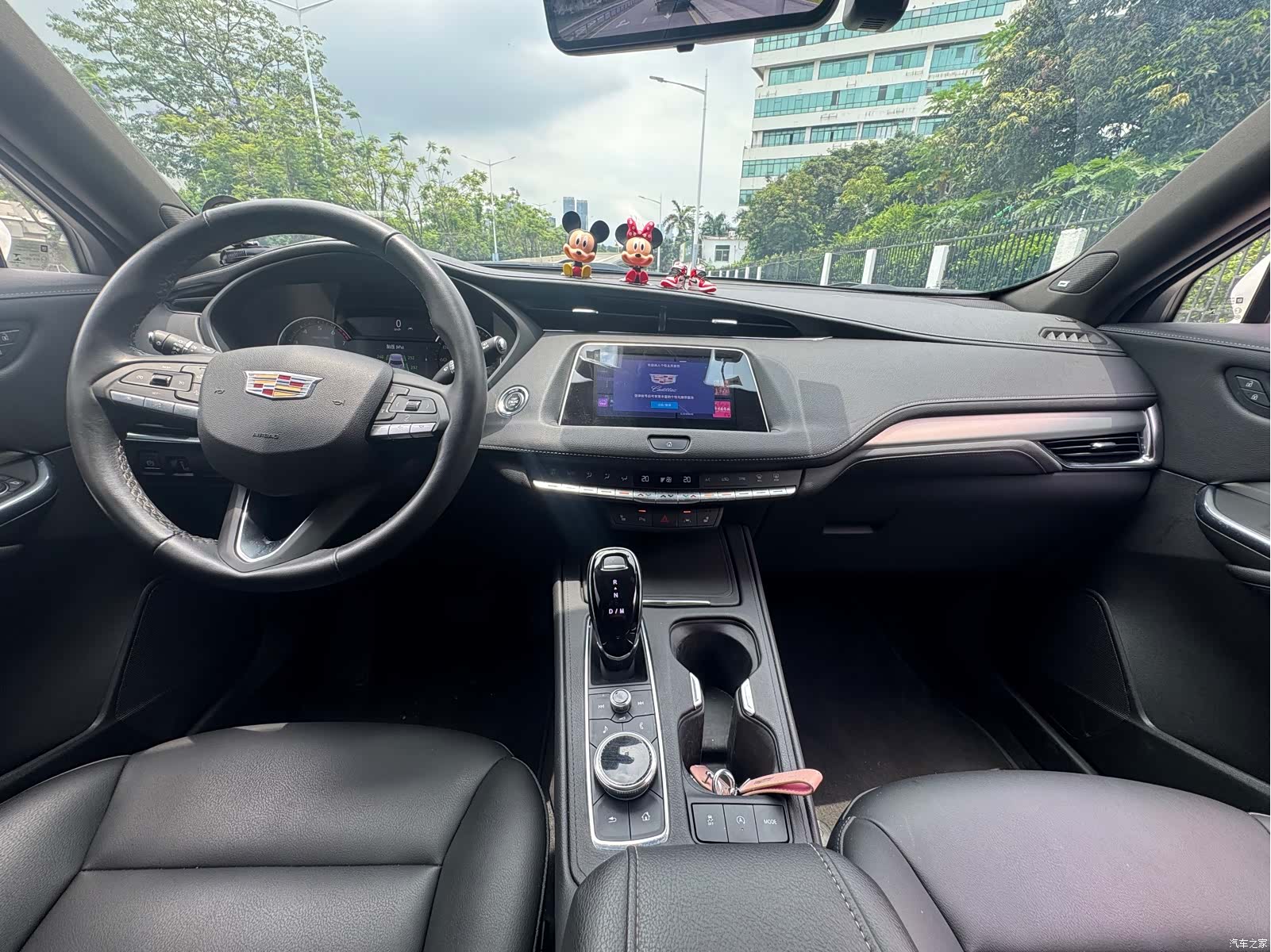 Cadillac XT4, 2023 10