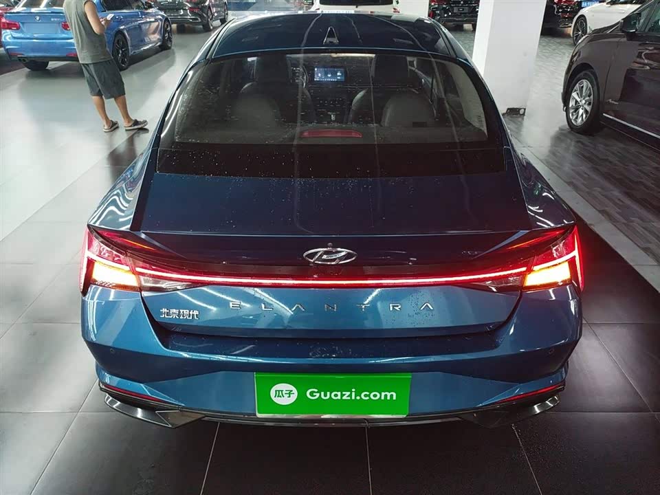 Hyundai Elantra Hyundai Elantra