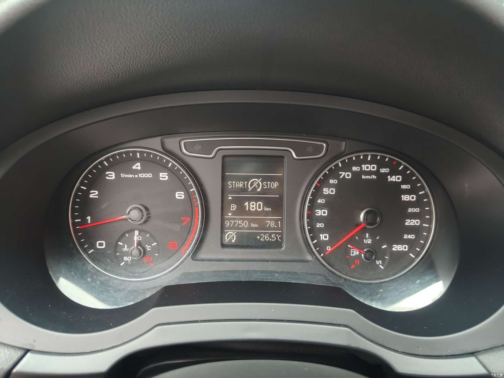Audi Q3, 2016 10