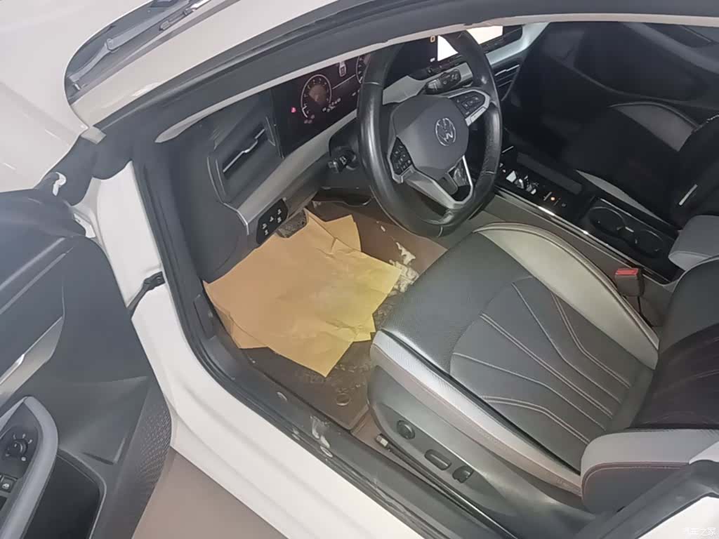 Volkswagen Lamando, 2022 16