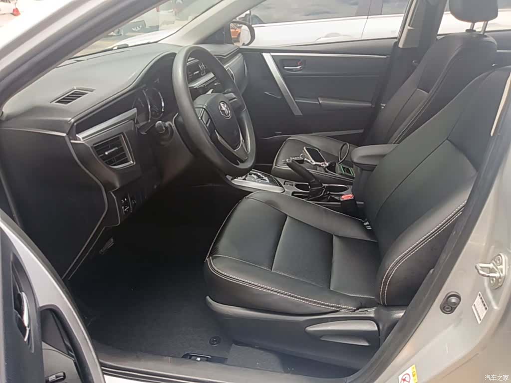 Toyota Corolla, 2015 15