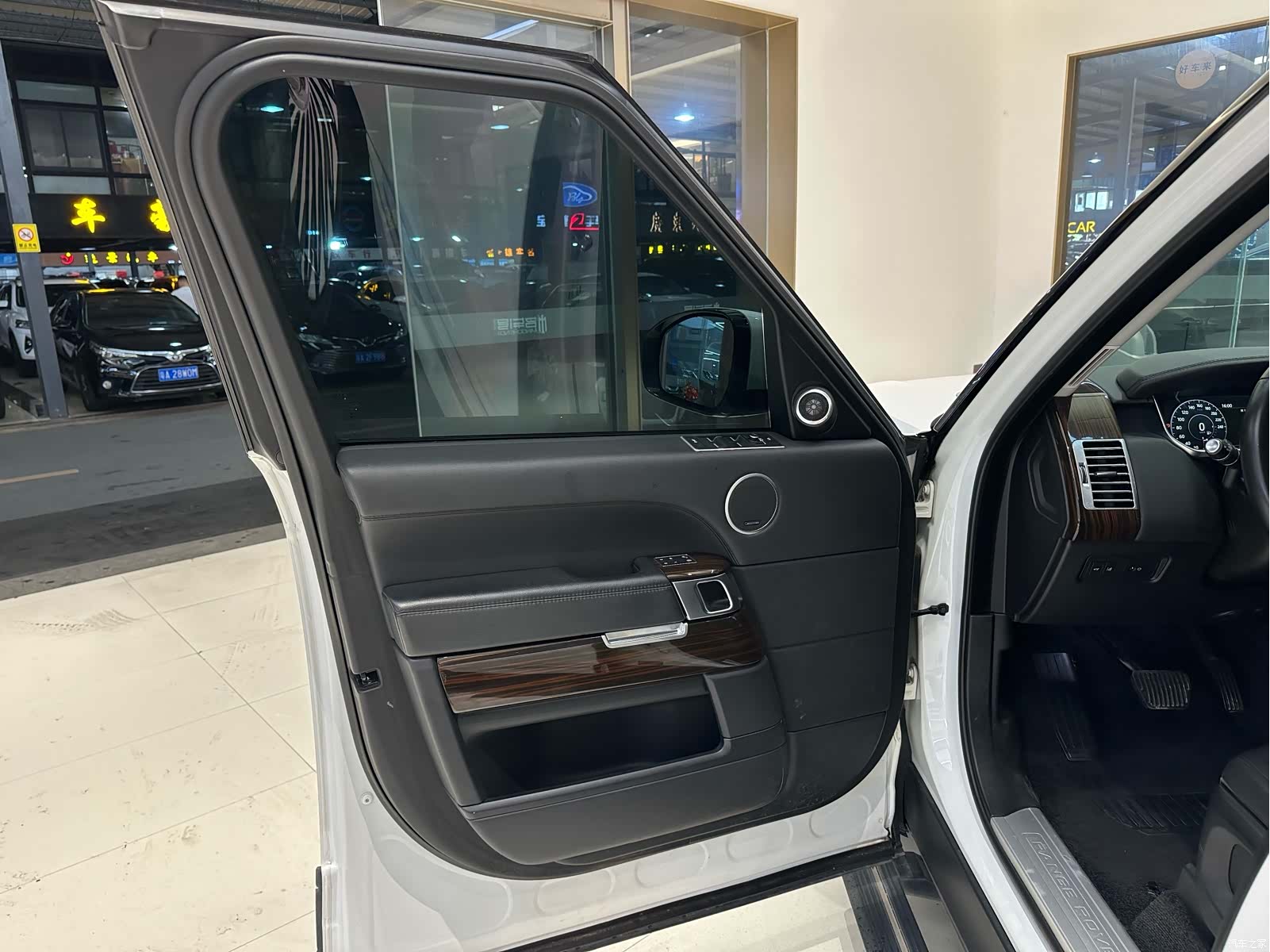 Land Rover Range Rover, 2018 10