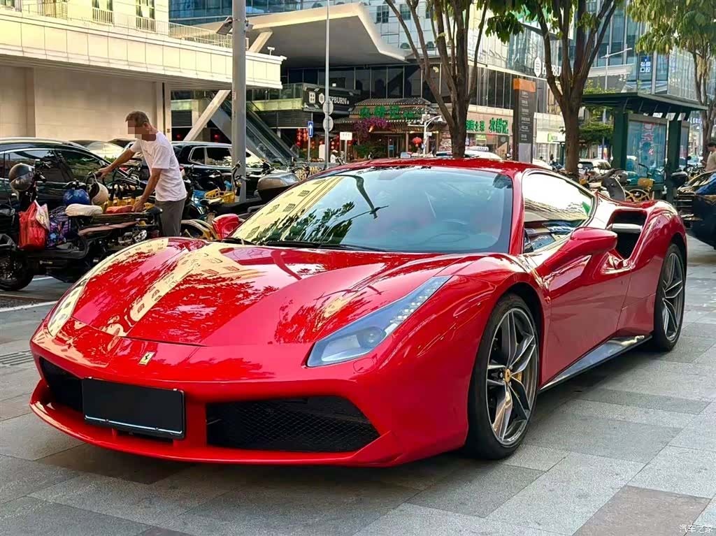 Ferrari 488, 2016 все фото