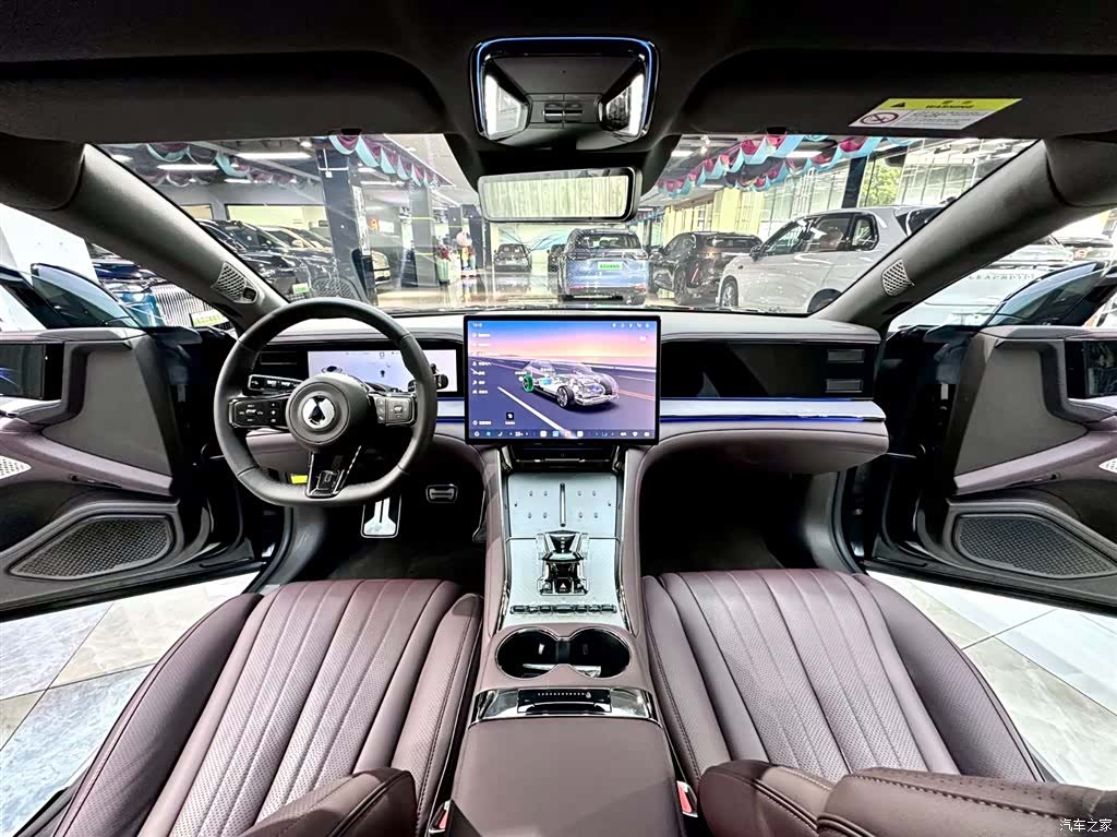 Denza Z9GT, 2025 10
