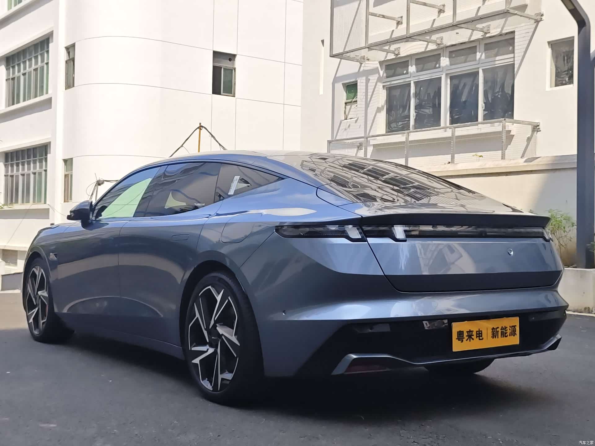 Lynk & Co Z10, 2025 7