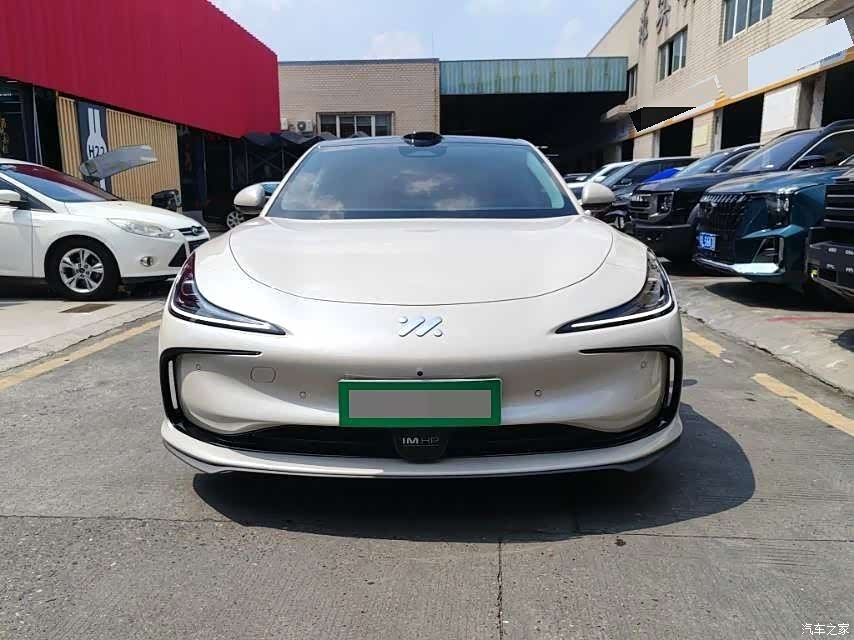IM Motors L6, 2024 2