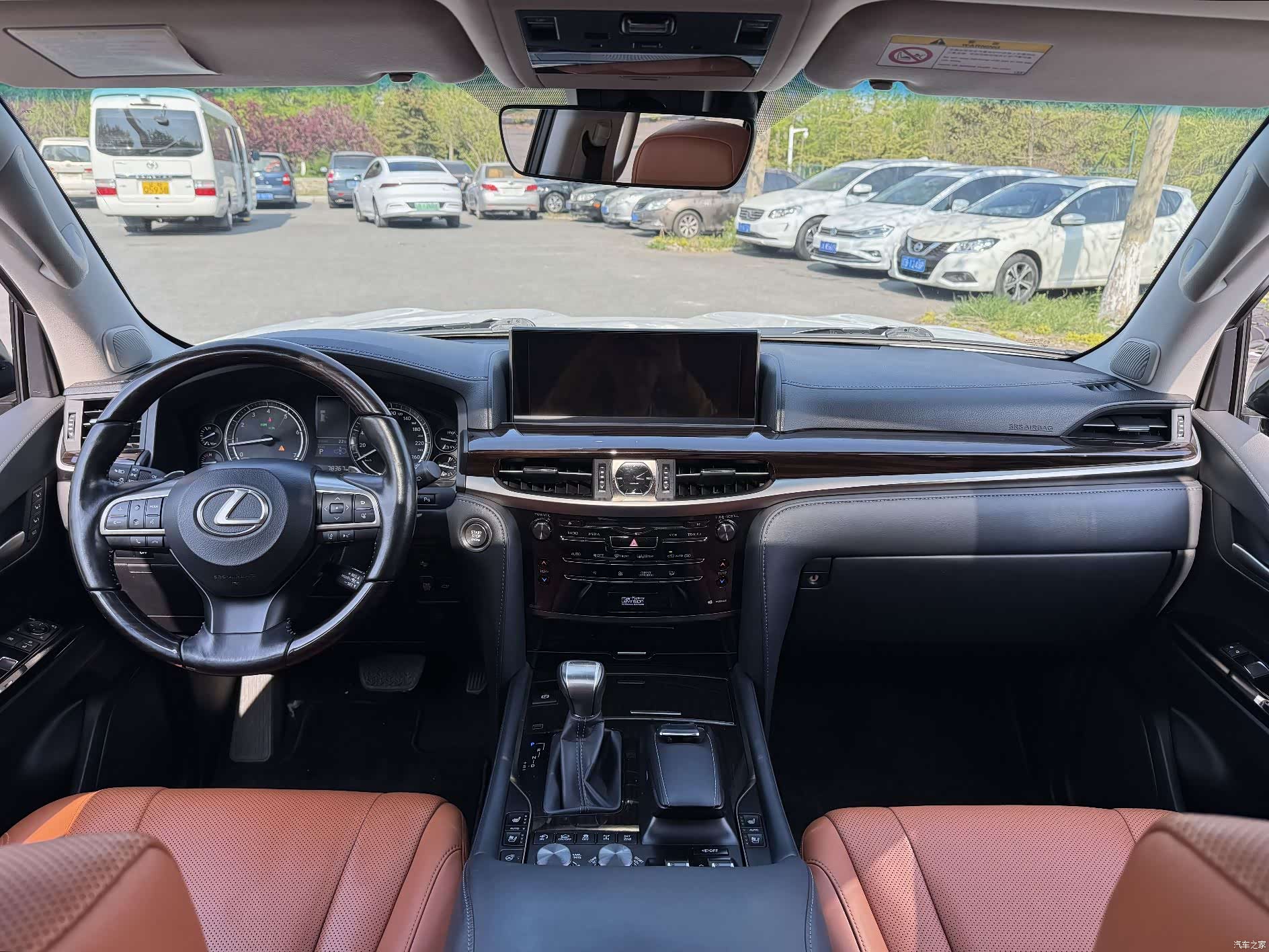 Lexus LX, 2020 23