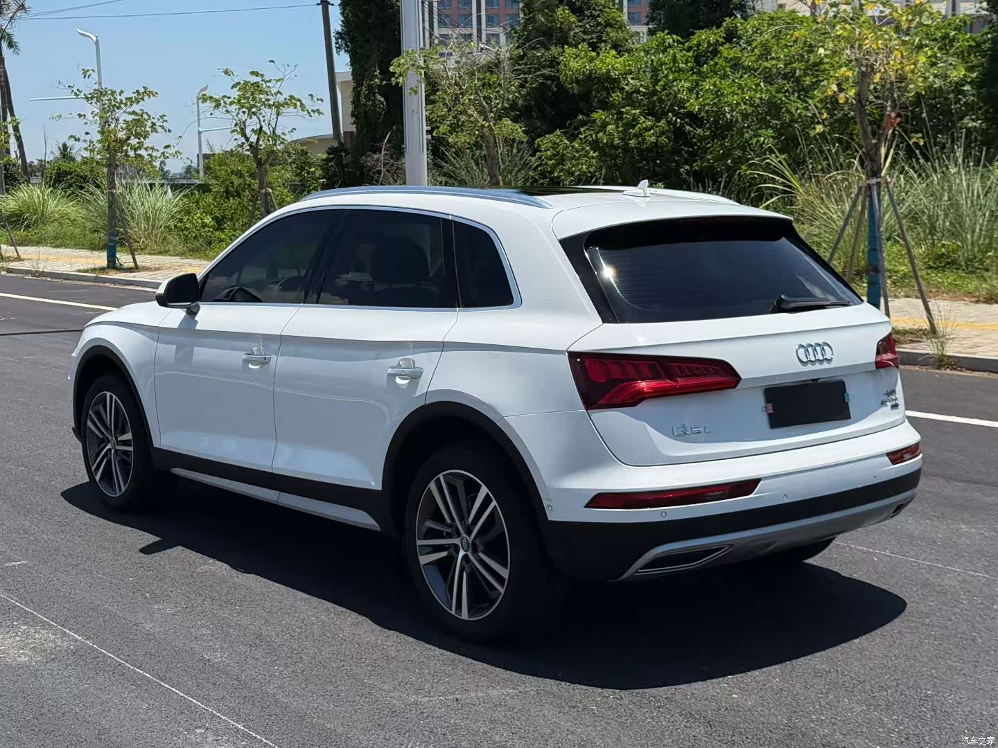 Audi Q5L, 2021 4