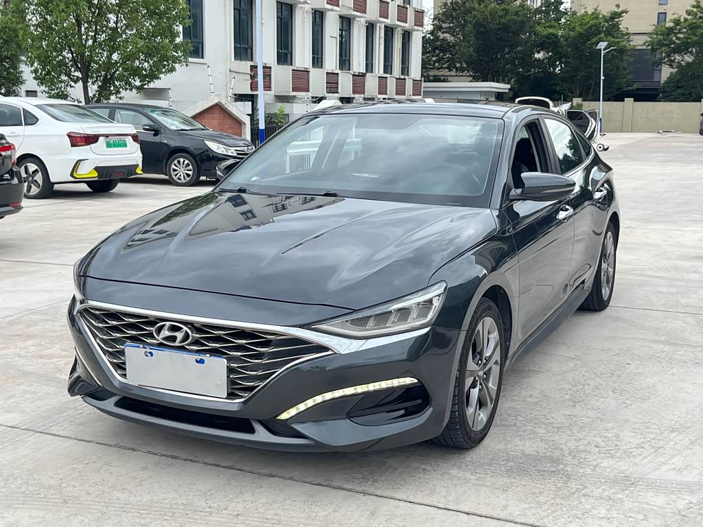 Hyundai Lafesta