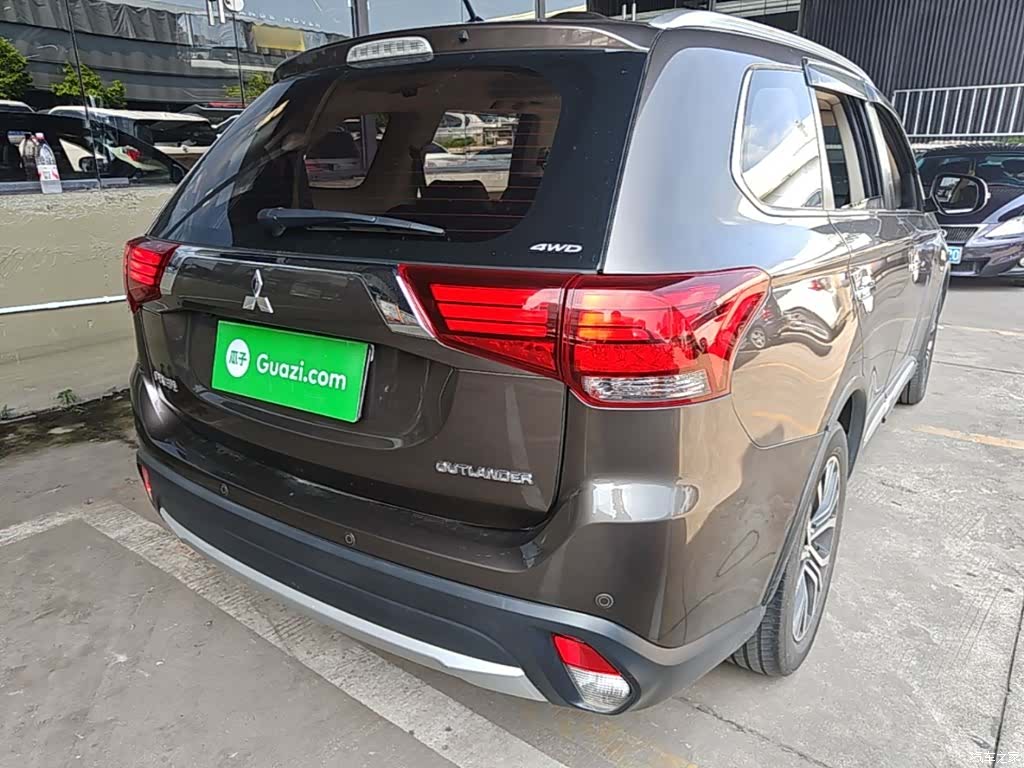 Mitsubishi Outlander, 2017 7