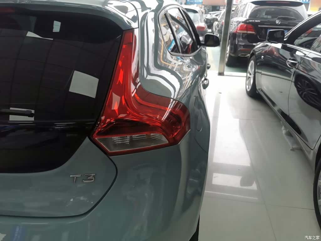 Volvo V40, 2017 8