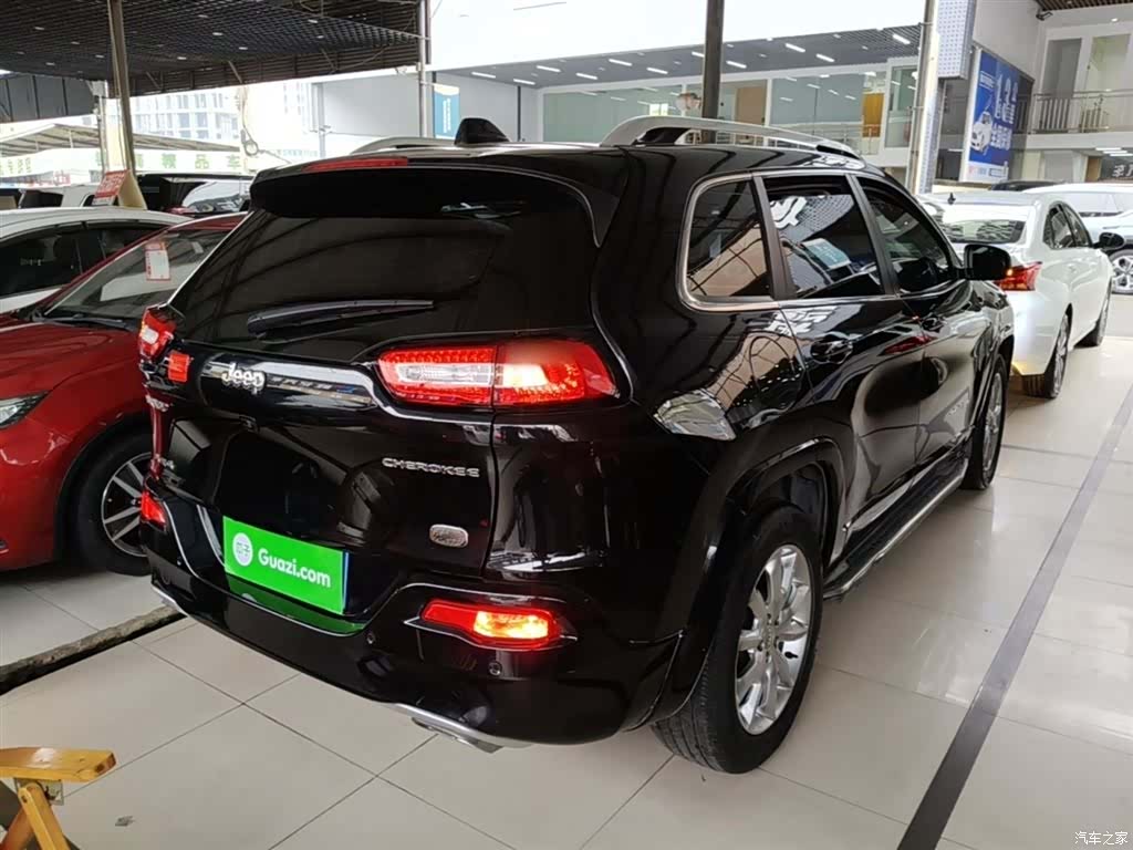 Jeep Cherokee, 2018 7