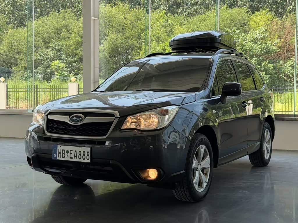 Subaru Forester 2014 2.5i AT Elite