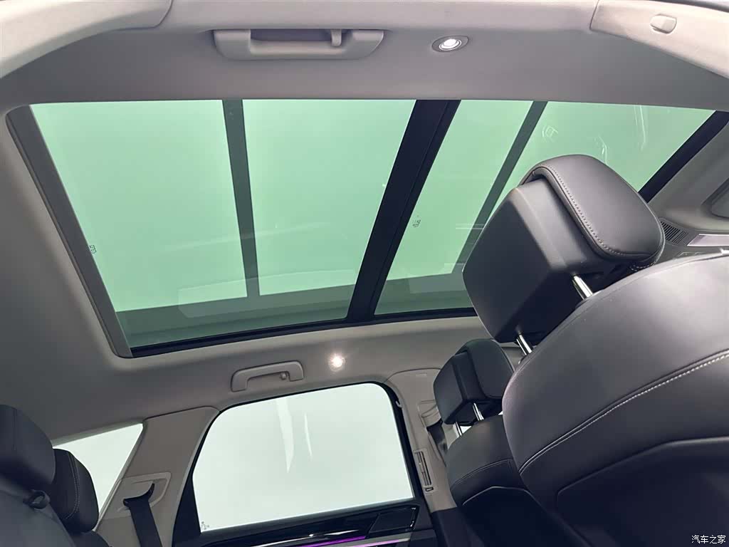 Volkswagen Touareg, 2021 21