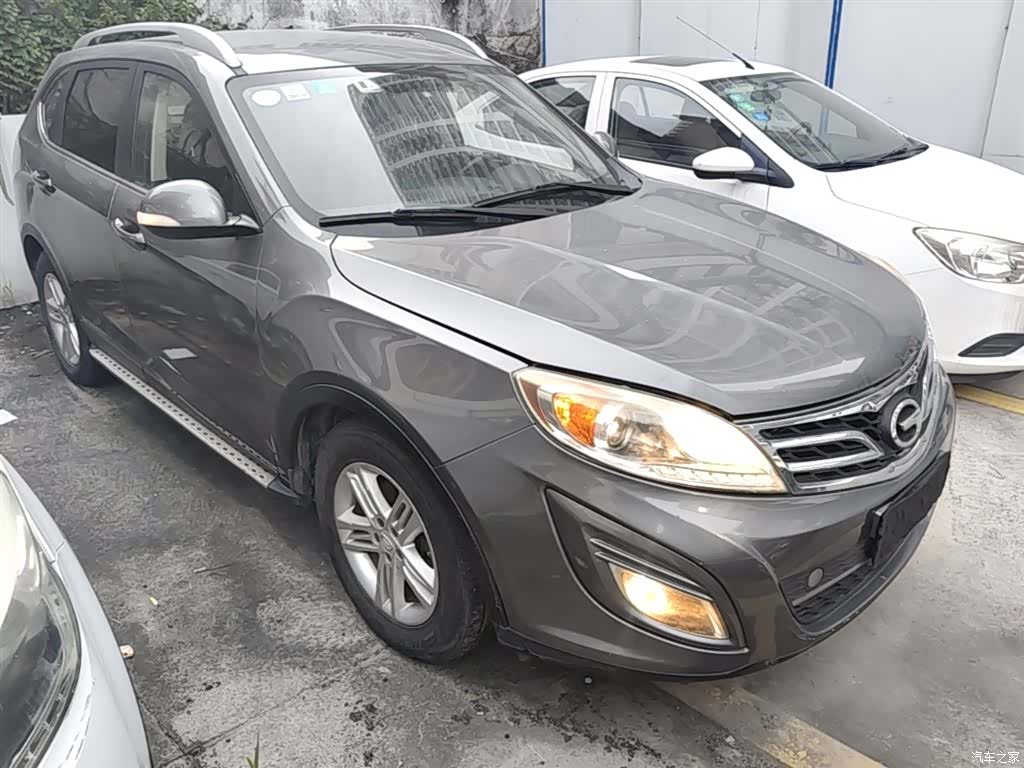 GAC GS5, 2014 4
