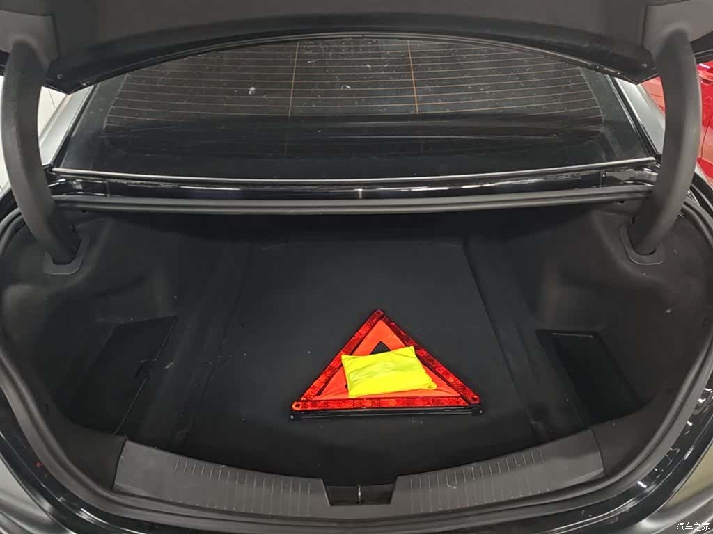 Cadillac CT5, 2023 19