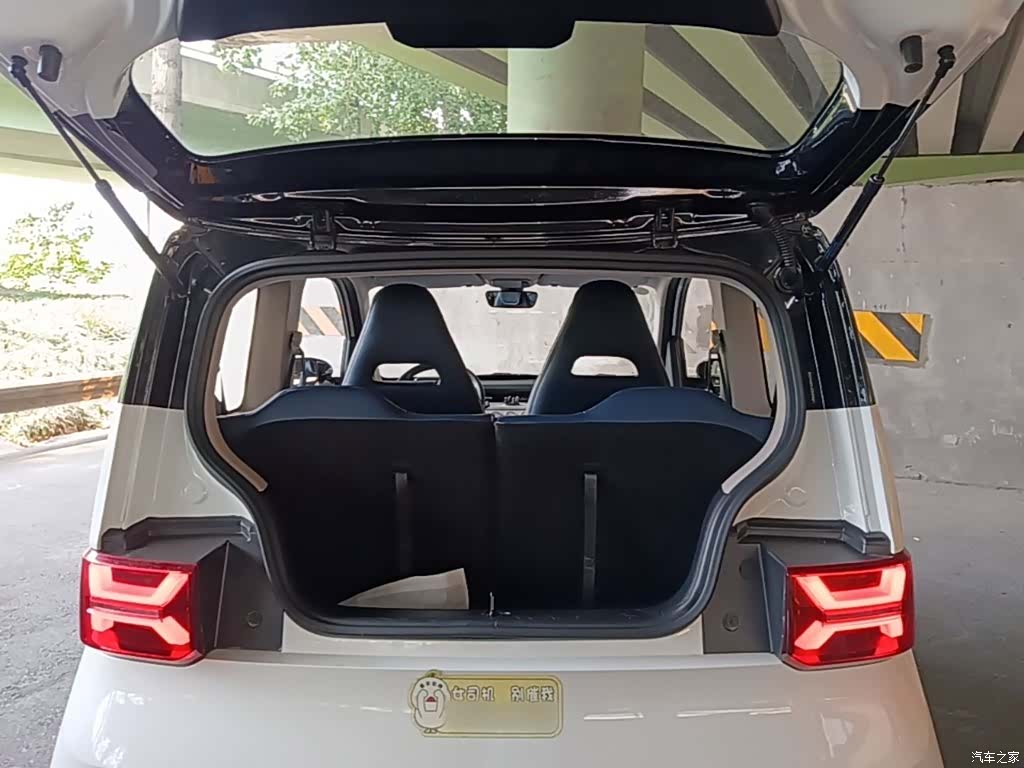 Wuling MINIEV, 2022 19