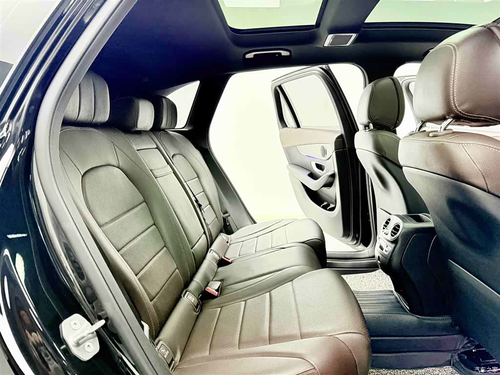 Mercedes-Benz GLC, 2020 10