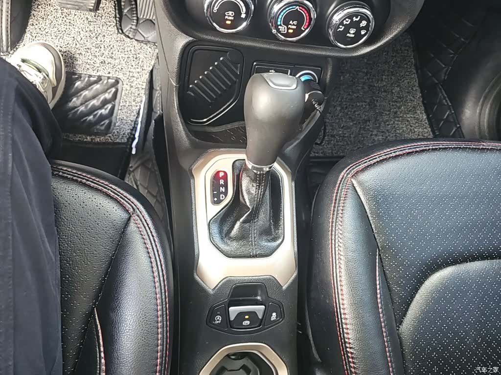 Jeep Renegade, 2017 14