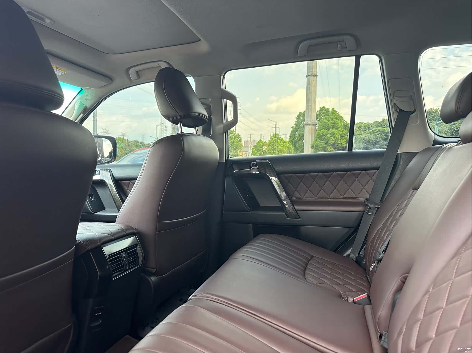 Toyota Prado, 2015 12