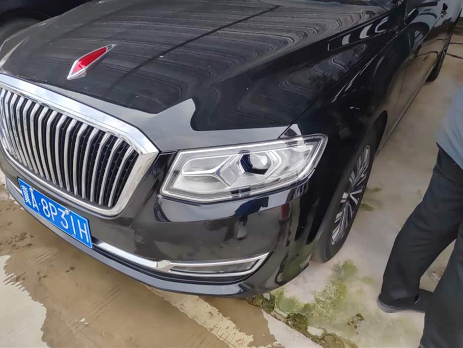 Hongqi H7