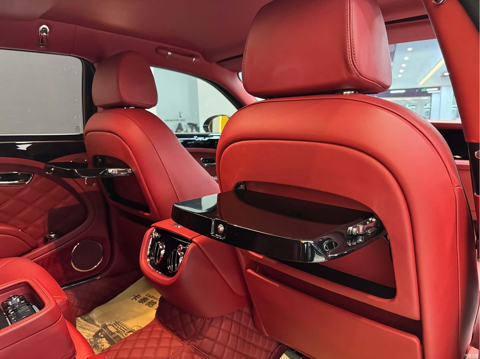 Bentley Mulsanne, 2018 26
