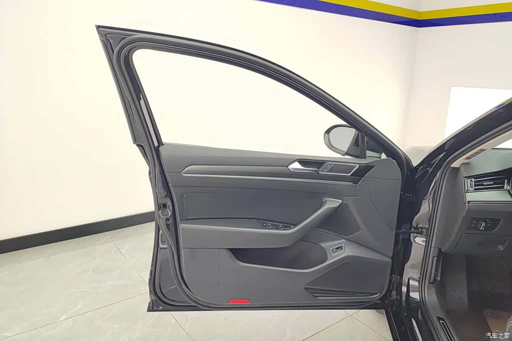 Volkswagen Magotan, 2021 7