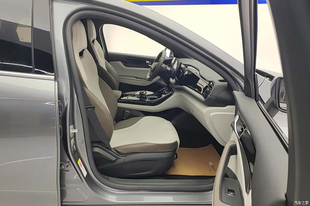BYD Qin, 2024 8
