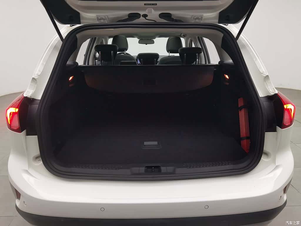 Ford Focus, 2021 16