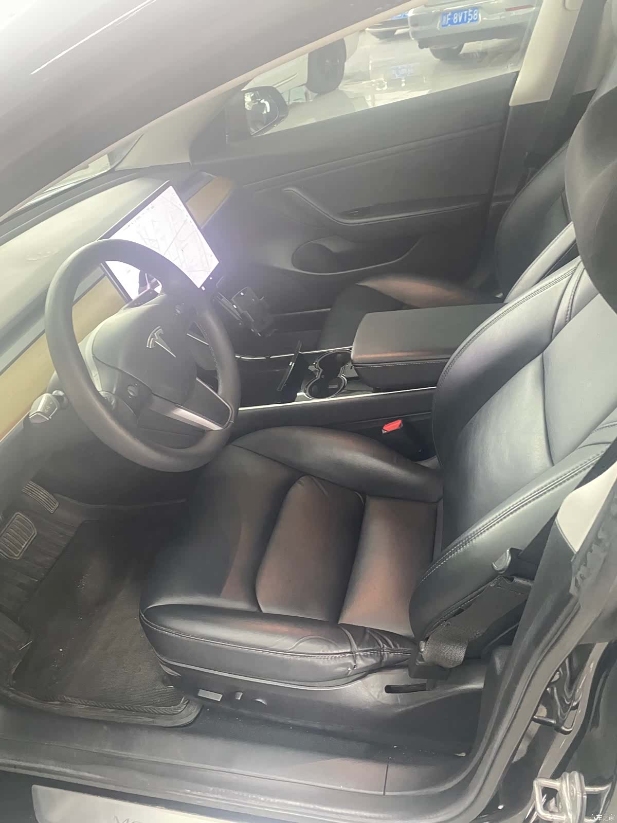 Tesla Model 3, 2019 все фото