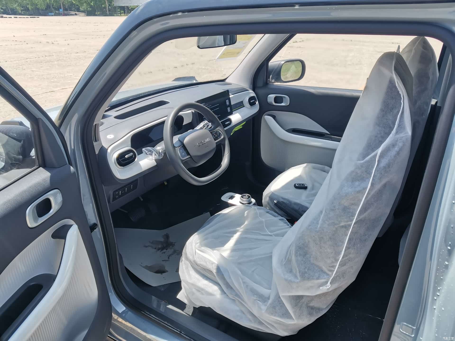 Geely Panda, 2026 10