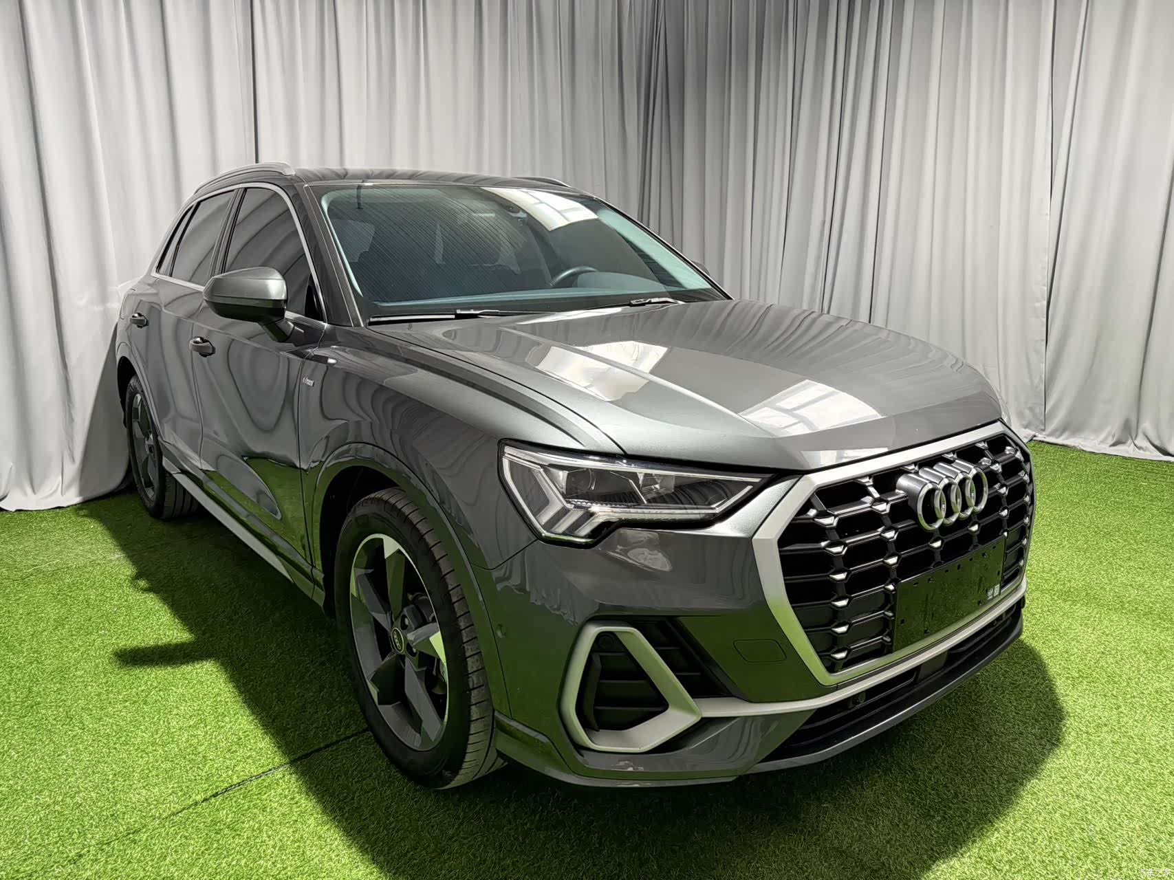 Audi Q3, 2022 3