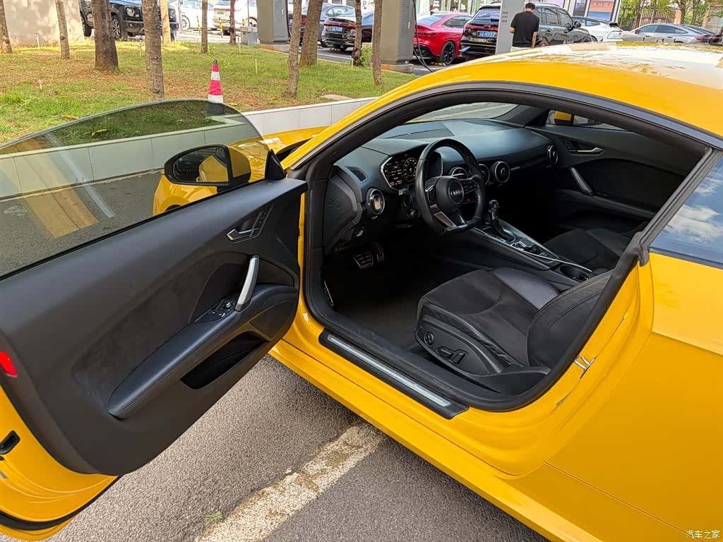 Audi TT, 2017 11