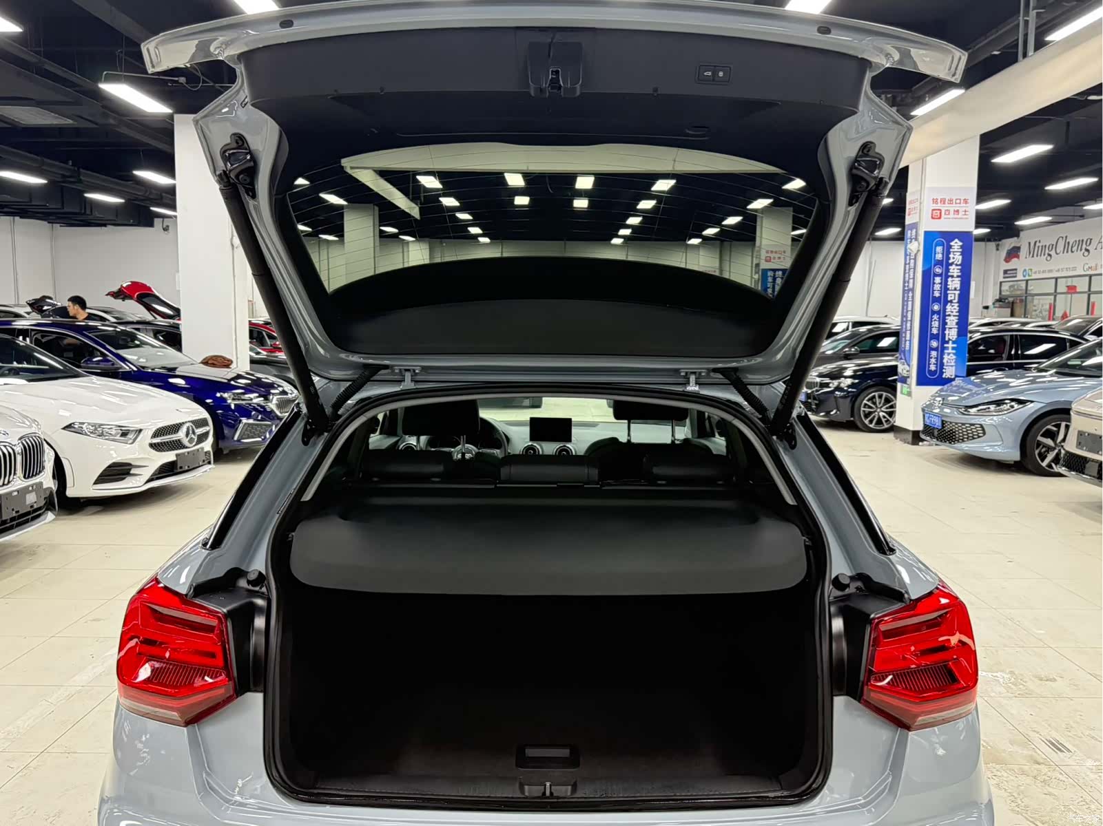 Audi Q2L, 2023 21